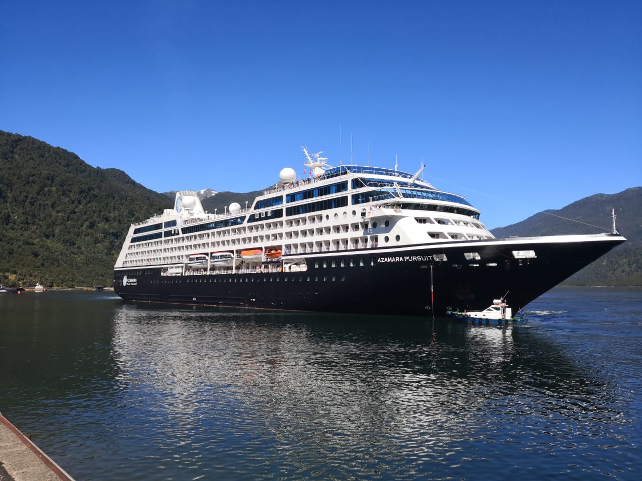 azamara pursuit