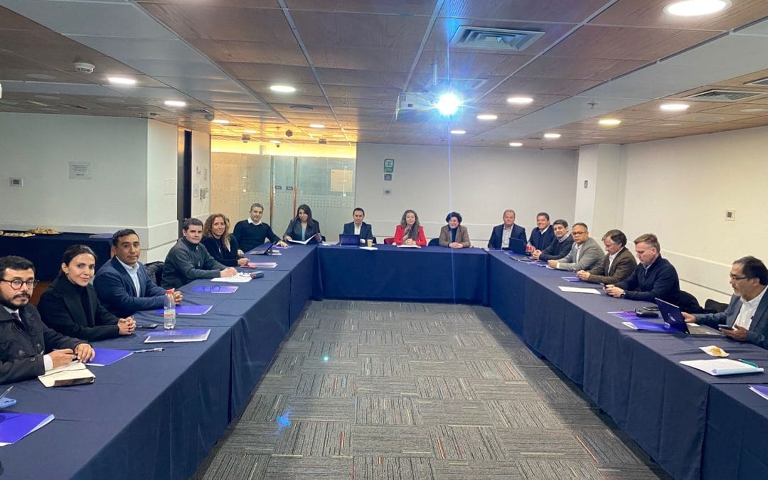 Emporcha, SEP y puertos de Chile revisan experiencias sobre seguro de bienes portuarios